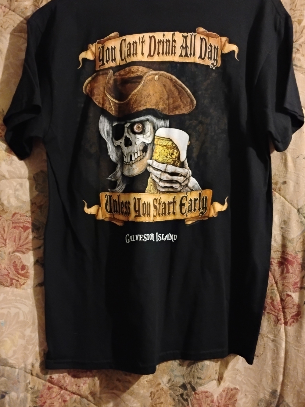 Gildan Black Pirate Skull Graphic Tee Galveston Island